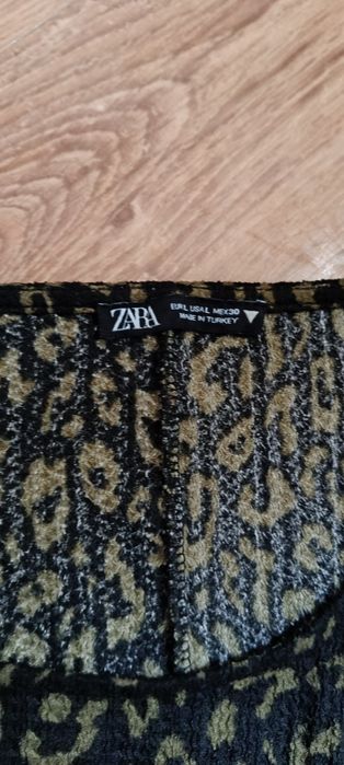 Рокля Zara.      .