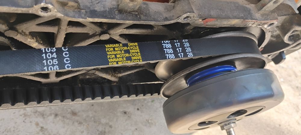 Vând scuter 80cc 2T Carte RAR