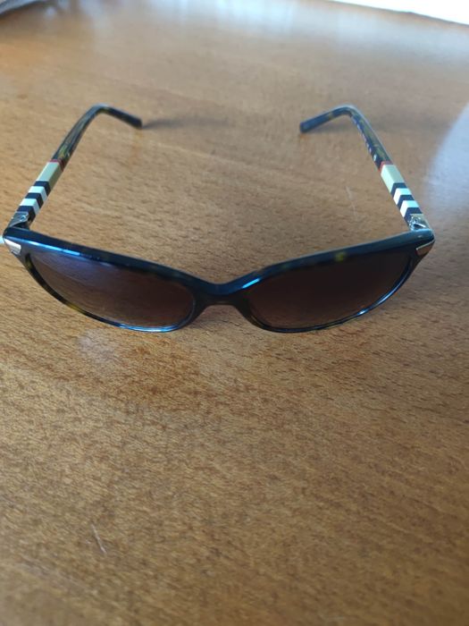 Продавам Оригинални очила Burberry