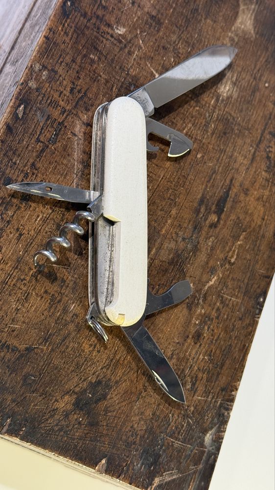 Briceag Victoinox officier swiss made multifunctional de colectie