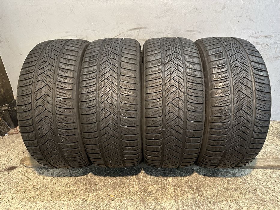 Гуми 235/45/18 PIRELLI Sottozero Winter