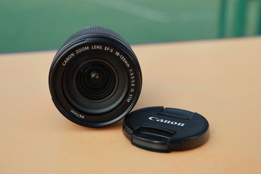 Canon EF-S 18-135mm f/3.5-5.6 IS STM