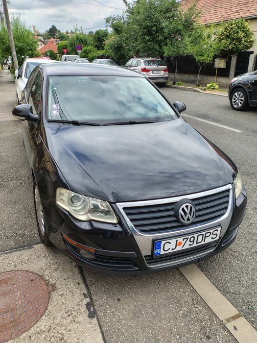 Vând Volkswagen Passat