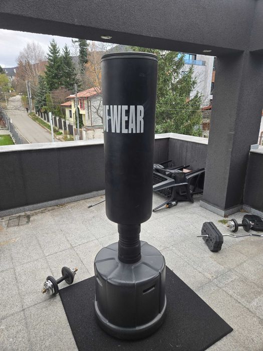 Боксов чувал на стойка