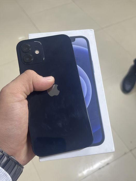 Айфон 12 сатылады