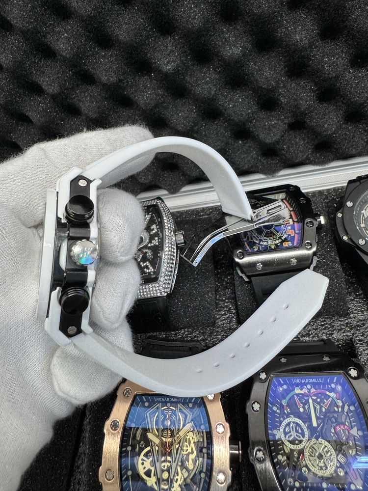 HUBLOT big bank univo black magic