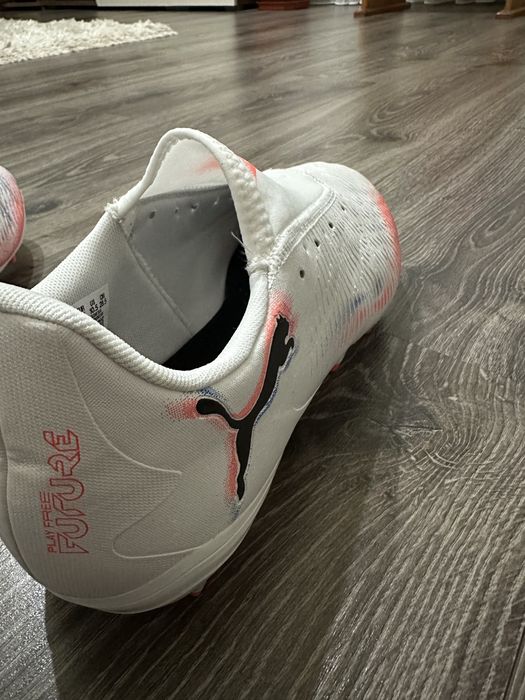 Футболни обувки Puma Future 8 Play – почти нови