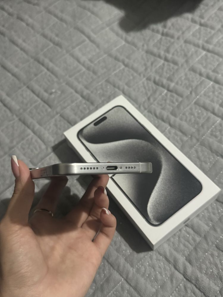 iPhone 15 pro max 256gb