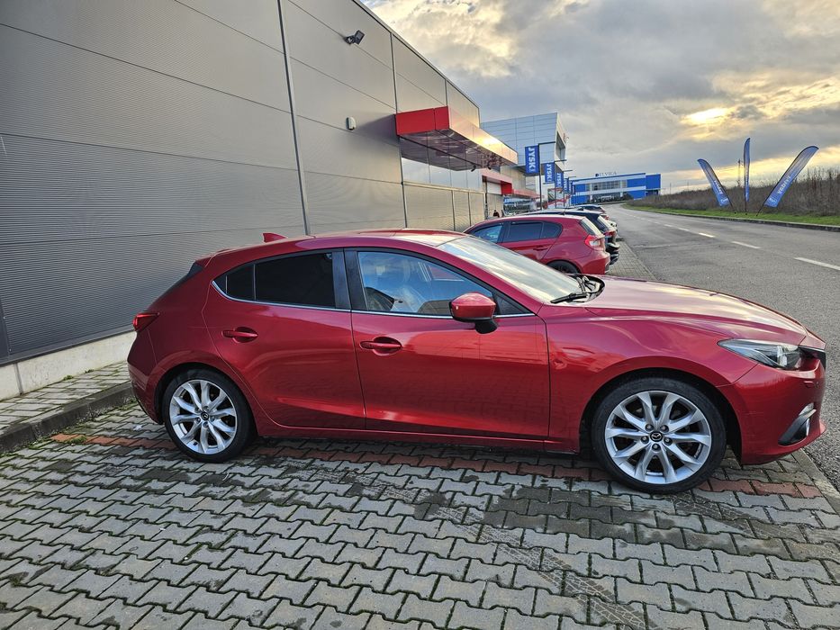 Mazda 3 / 2.2 Skyactiv