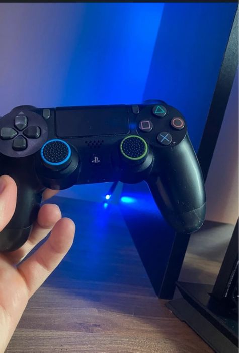 PlayStation 4 Slim+17 jocuri+ 2 manete