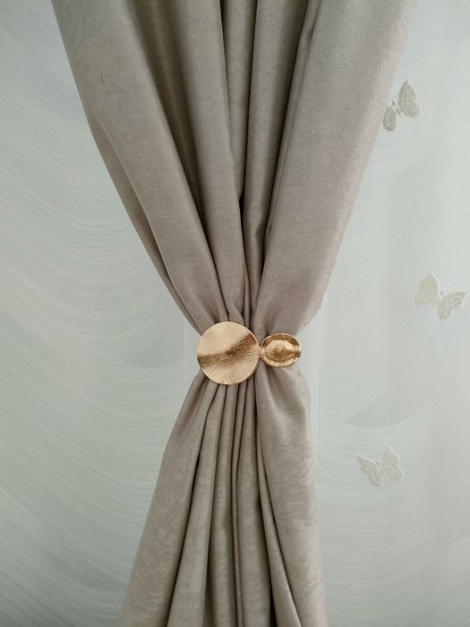 Продам подхват для штор 2 шт