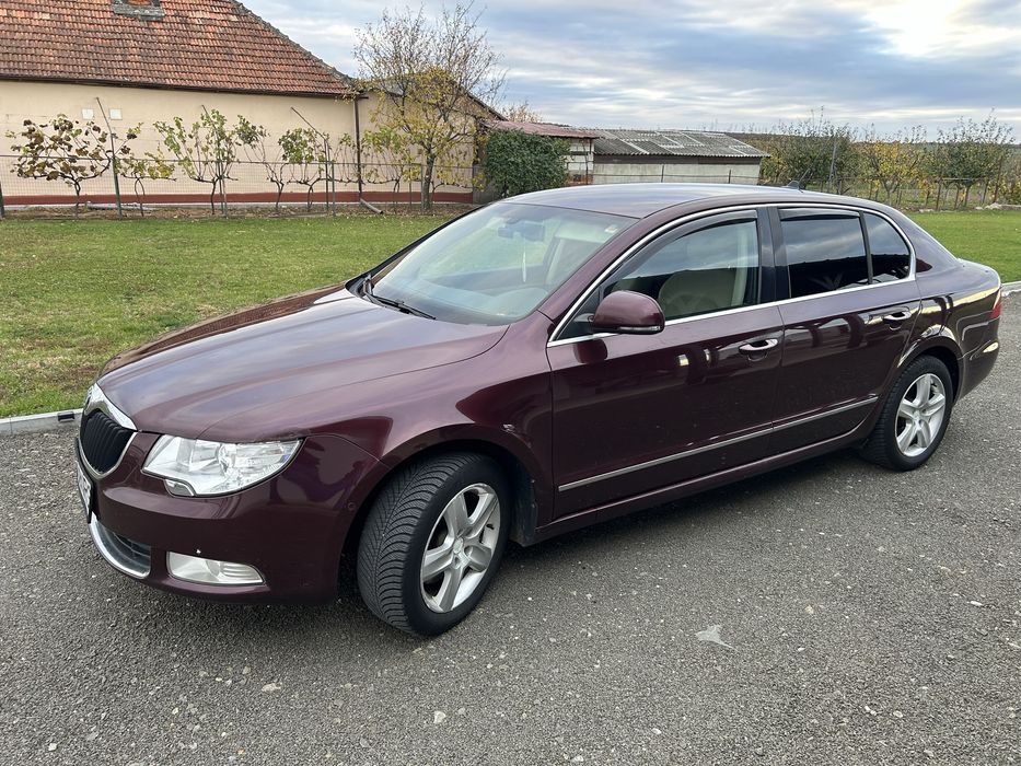 Skoda Superb 170 cp 4900 euro