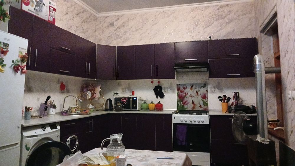 Mebel sotiladi B/U