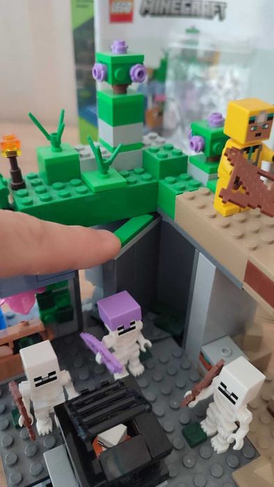 LEGO Minecraft Temnita scheletelor, 21189