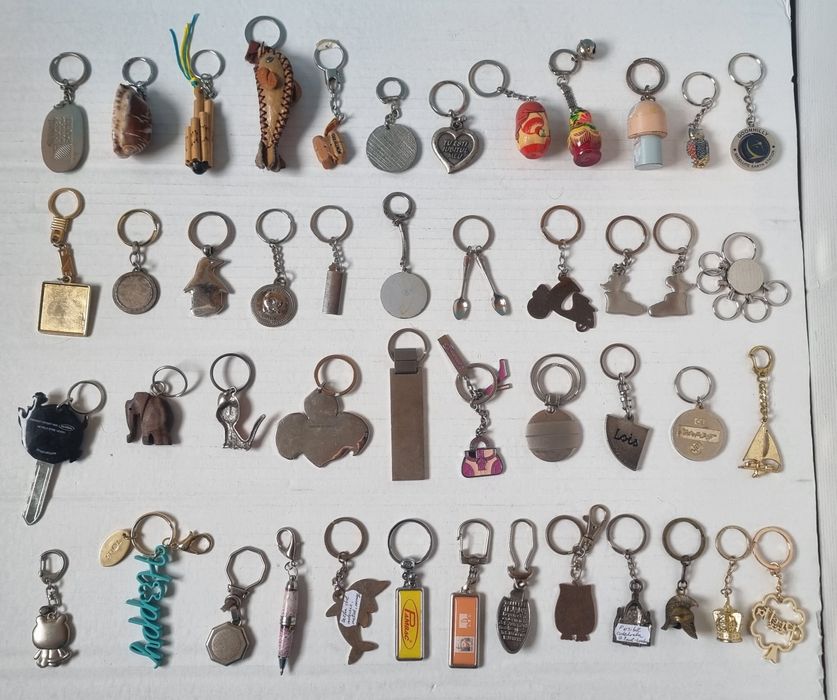 Lot brelocuri deosebite la 10 și 15 lei bucata