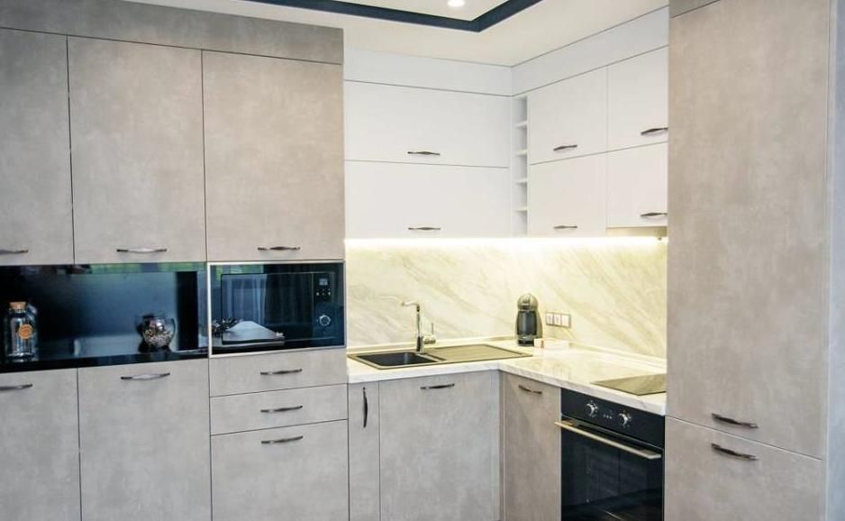 Дава се под наем Тристаен апартамент в Бургас, Център - 65 кв.м за 1020 € - Снимка #11