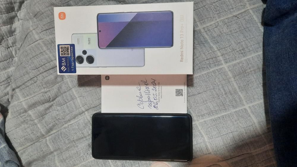 Redmi 13 pro+5G  xotira 512GB versia 12.karobka dakument bor