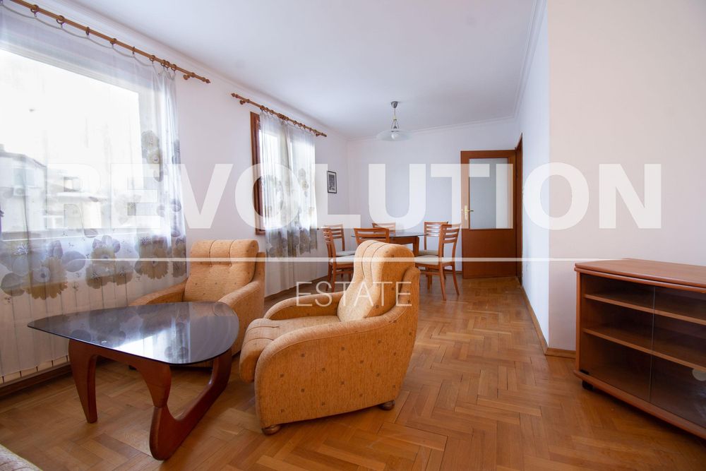 Двустаен апартамент в Центъра на София.