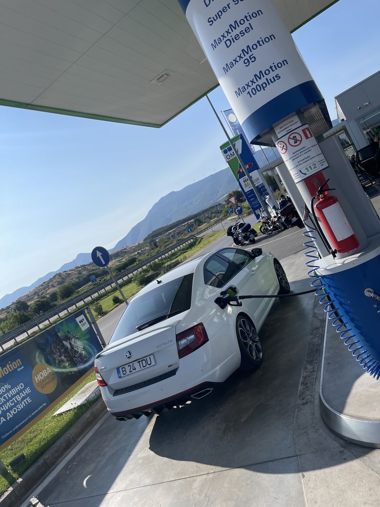 Skoda Octavia VRS 2019 DSG 184CP // Pachet Milotec // Trapă