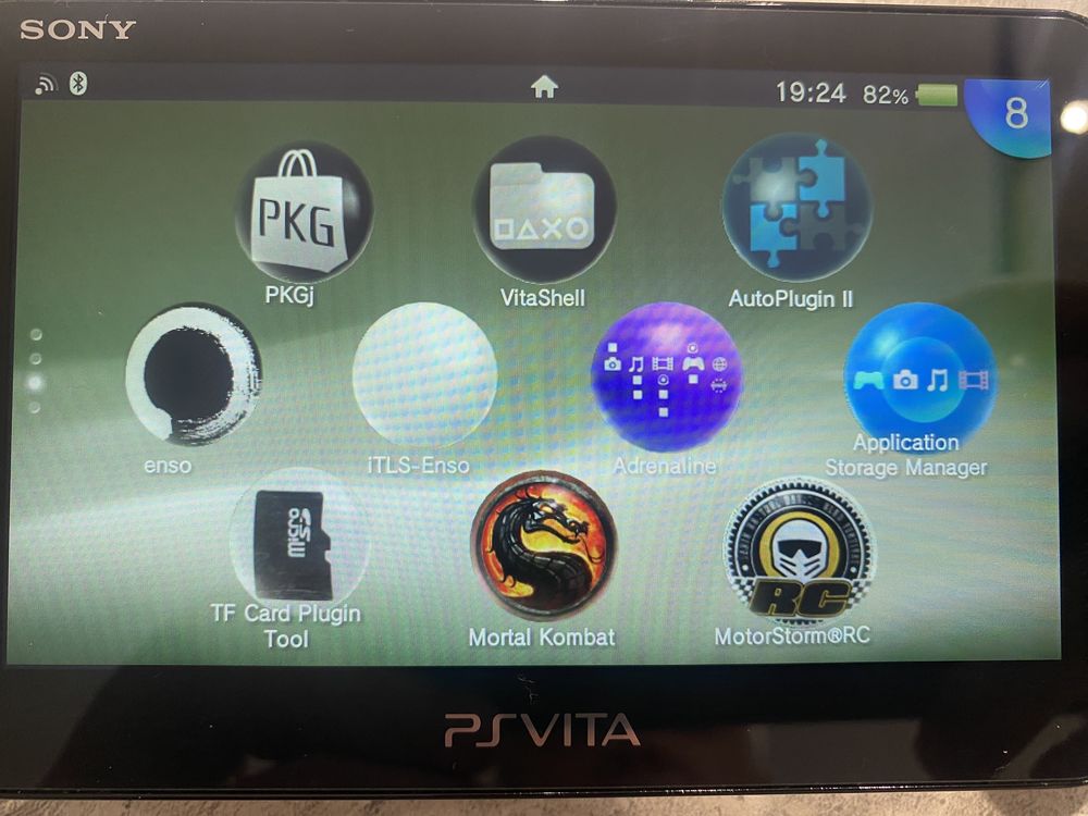 PS Vita 2000 прошитая
