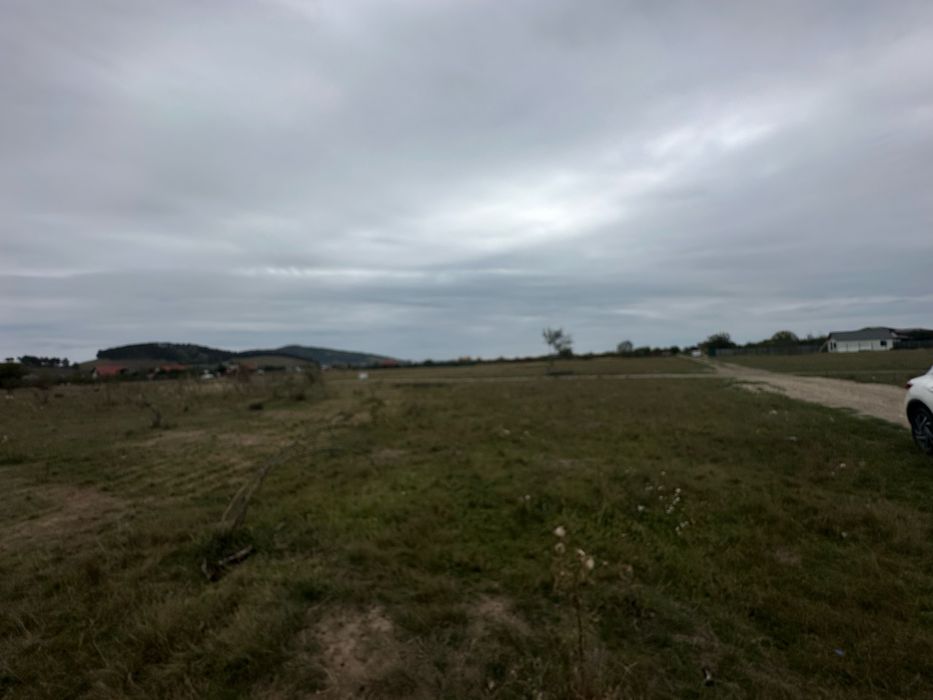 Particular vand teren sanpetru Brasov livada veche 1300