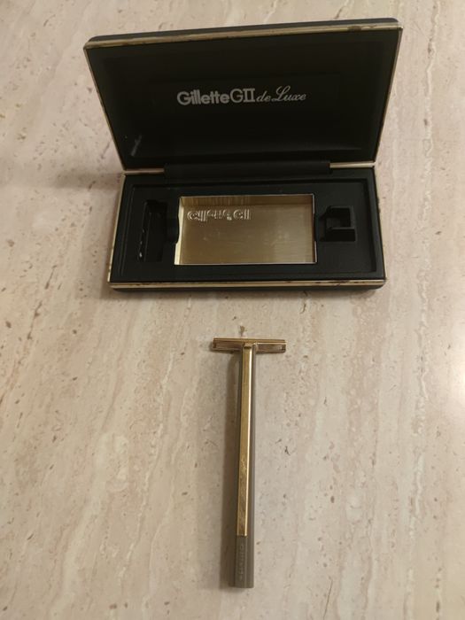 Aparat ras Gillette GII anii 1960 cutie obiect de colectie