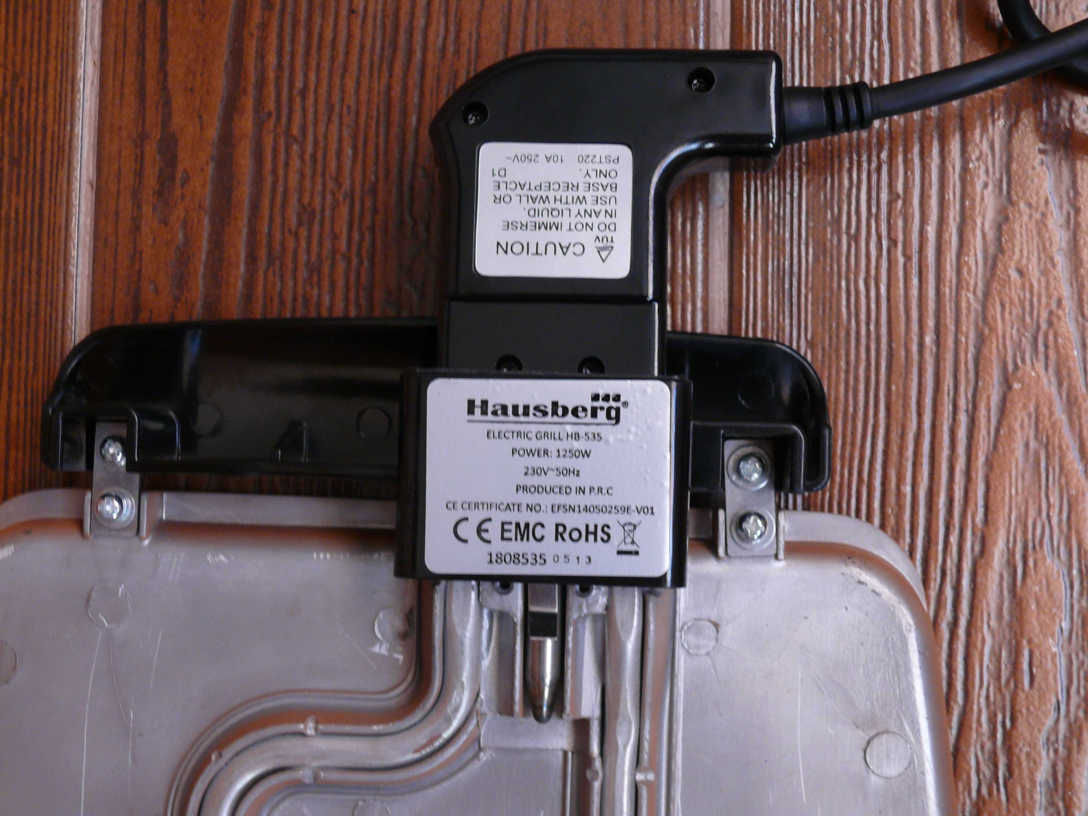 Gril electric HAUSBERG HB 535 cu termostat ajustabil