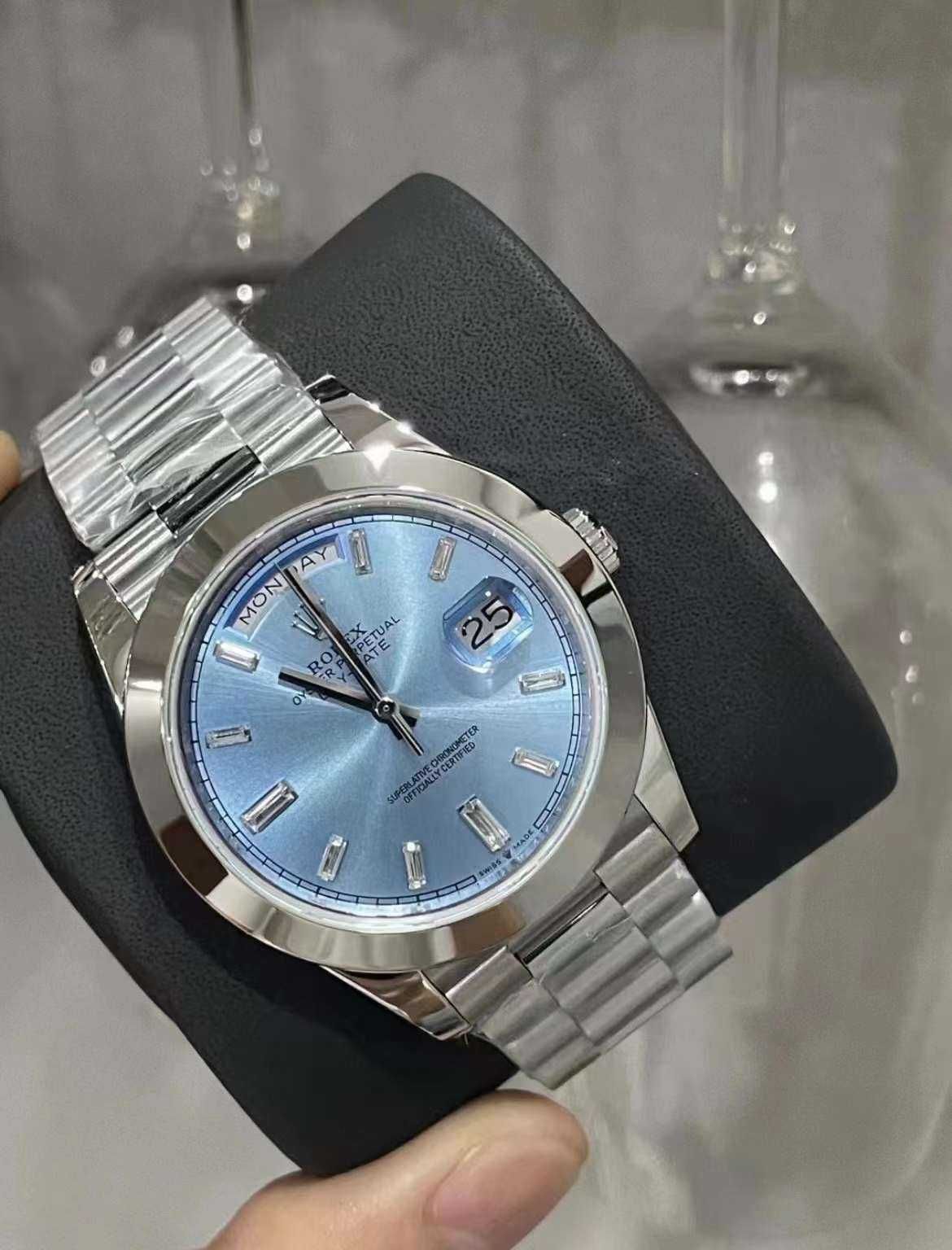 Rolex Day-Date 40mm Silver Blue dial