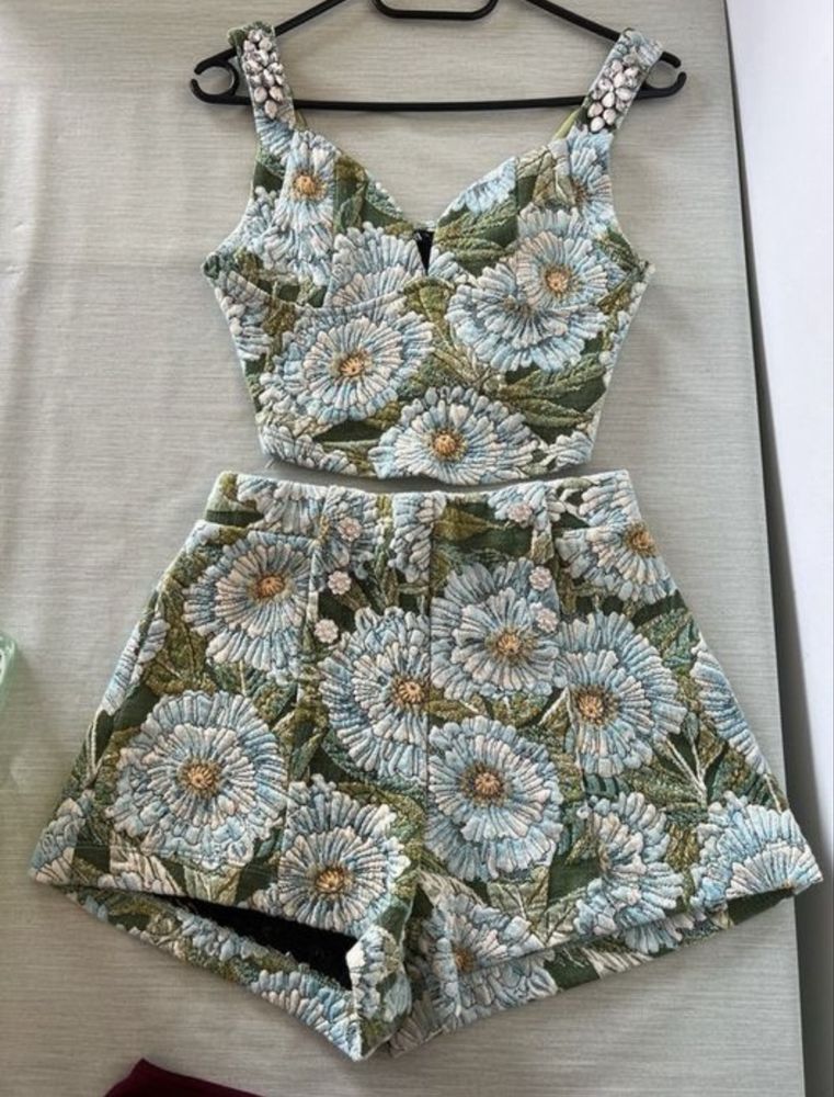 Zara флорален комплект