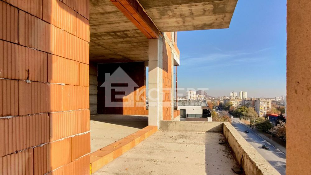 Продава се Тристаен апартамент в Пловдив, Христо Смирненски - 123 кв.м за 1402 €/кв.м - Снимка #7