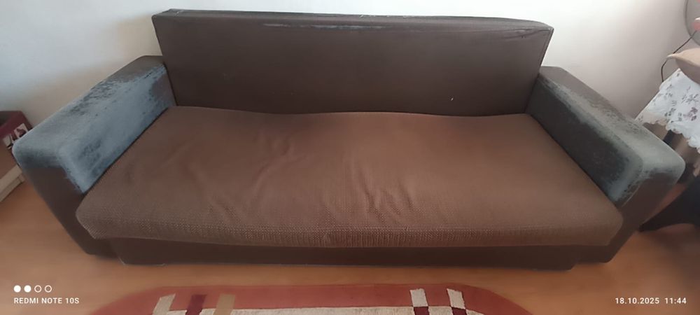 Canapea extensibila cu lada depozitare