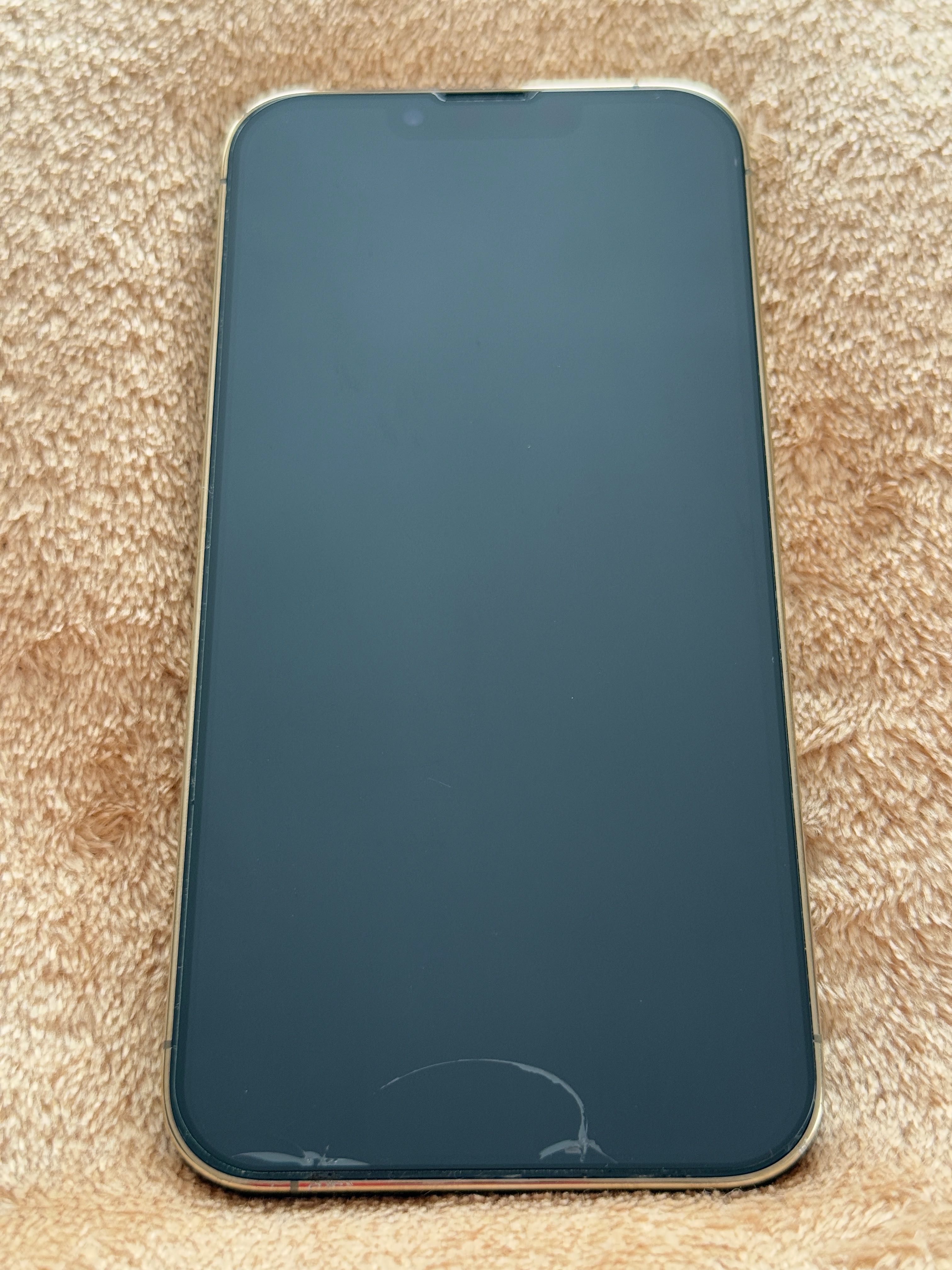 iPhone 13 Pro Златен