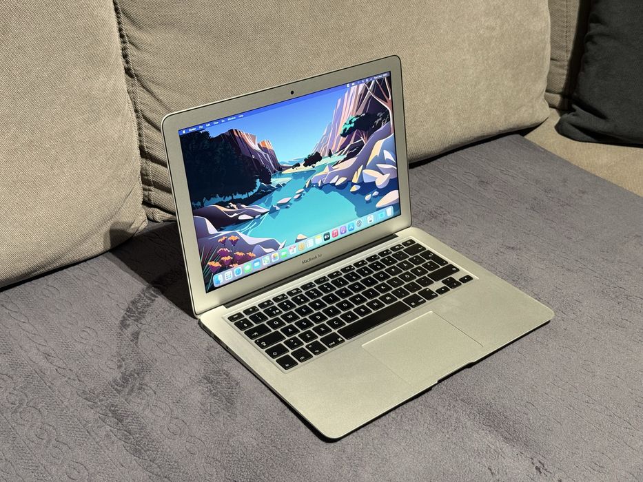 Като Нов 13,3' Macbook Air 2017/Intel Core i5/8GB Ram/256GB SSD