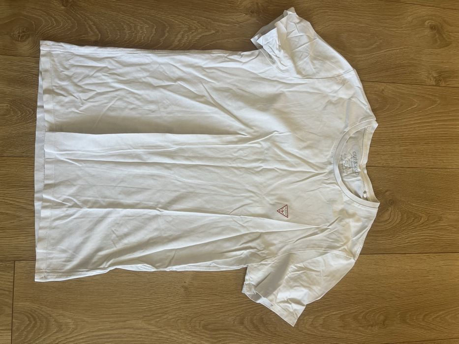 Твниска Guess M размер