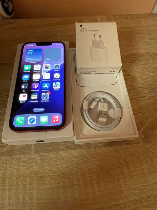 Apple  iPhone 13  перфектен
