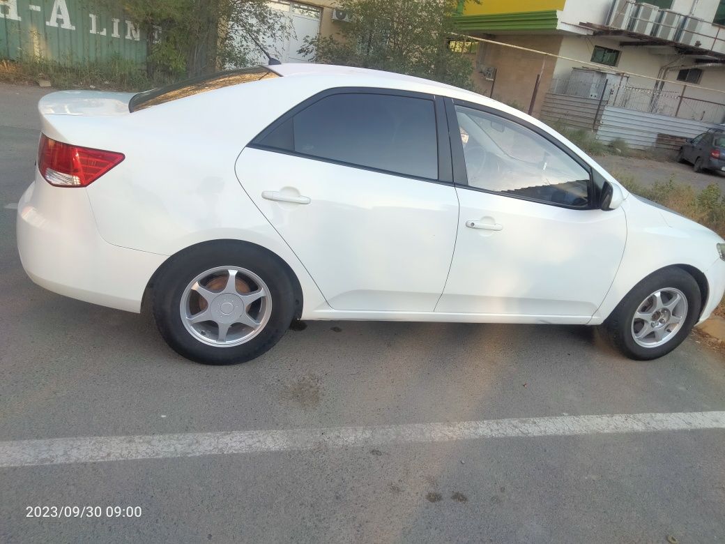 Kia Serato 2010 Автомат бари жаксы куйде