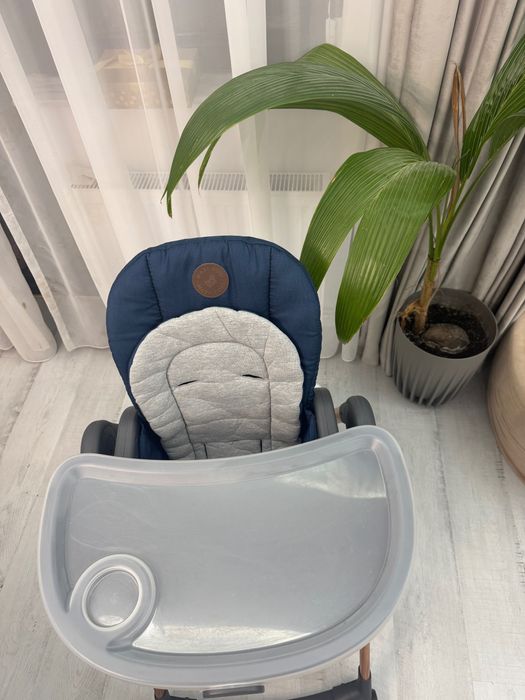 Scaun de masă maxi cosi