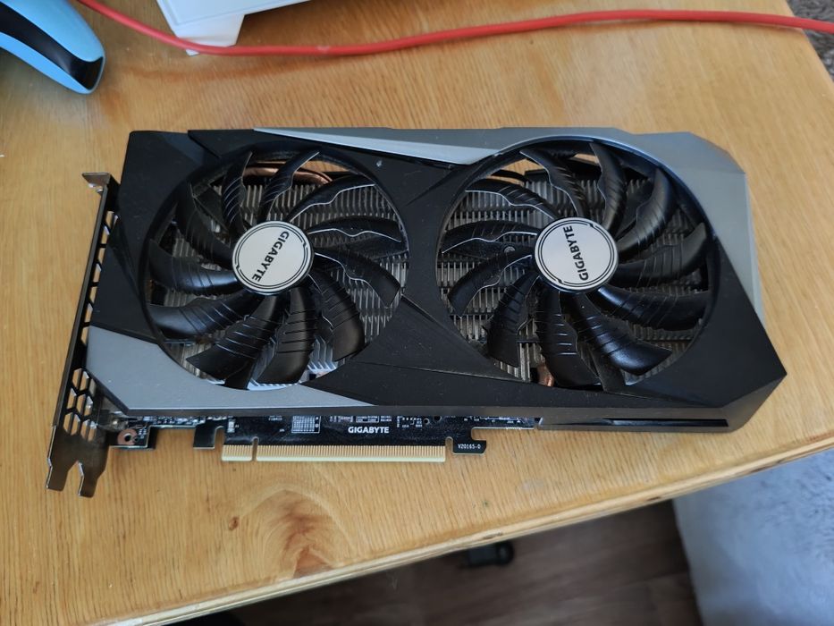 Видеокарта  rtx 3050 б/у