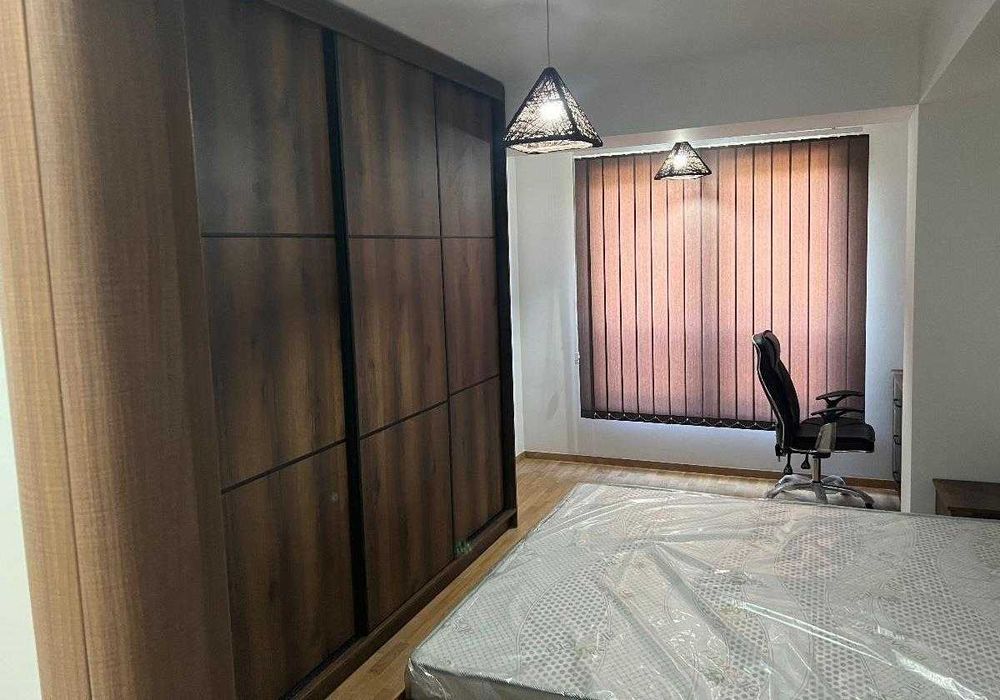 Дава се под наем Двустаен апартамент в Бургас, Възраждане - 65 кв.м за 204 € - Снимка #2