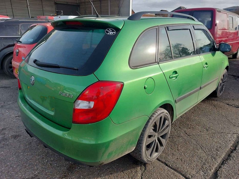 Usa Fata Stanga Skoda Fabia 2010 Break Verde