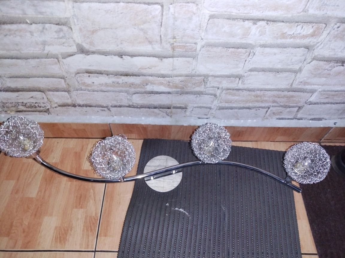 Lustre moderne cu 4 și 3 globuri 2 modele unicate cu soclu E14 și GU10