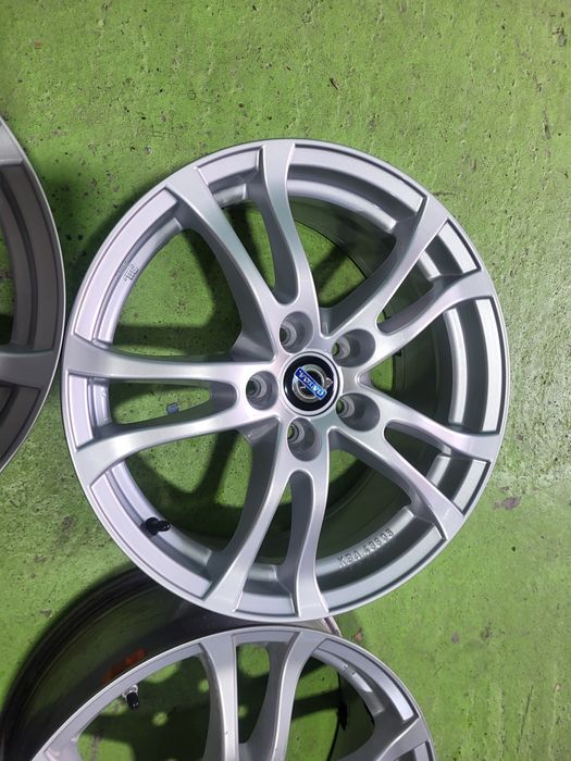17 5x108 Volvo Ford  лети джанти 5х108