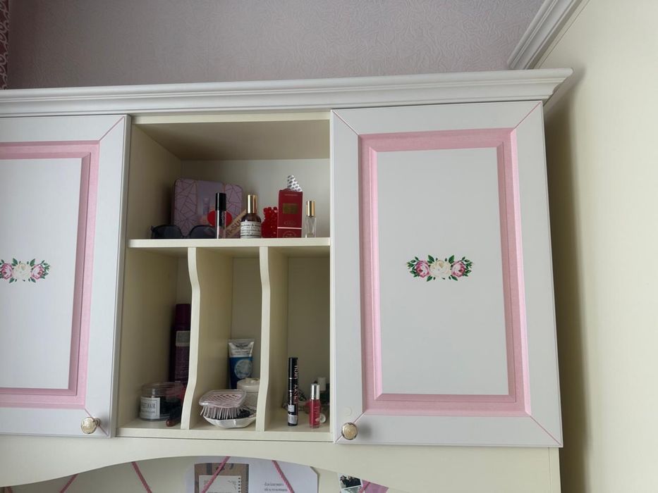 Продам детскии шкаф.Хорошем состоянии.