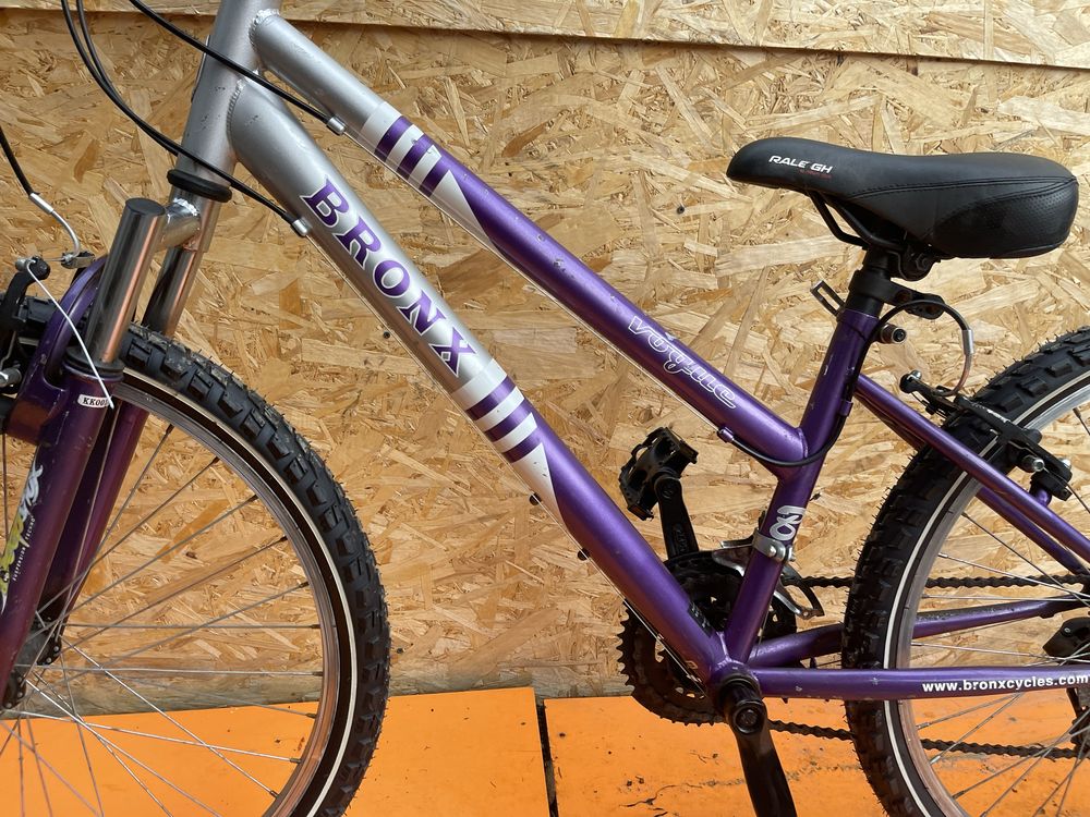 Bicicleta cadru dama bronx roti 24”