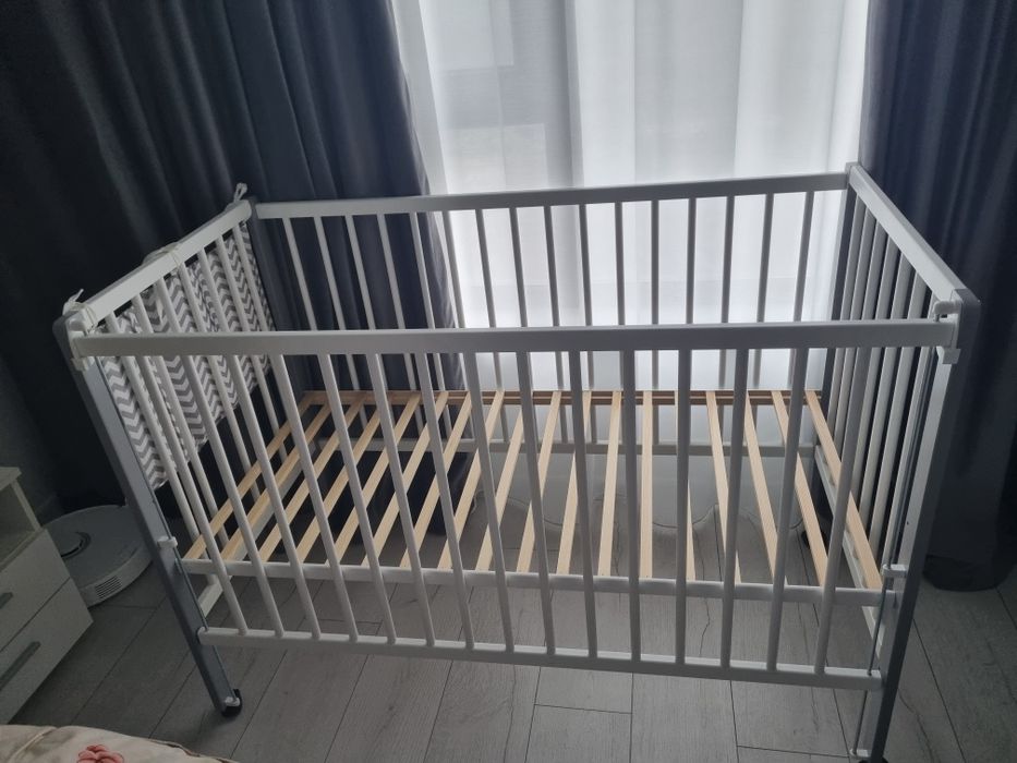 Patut din lemn bebe Qmini + Saltea Cocos Confort 8 cm
NU LIVREZ PR