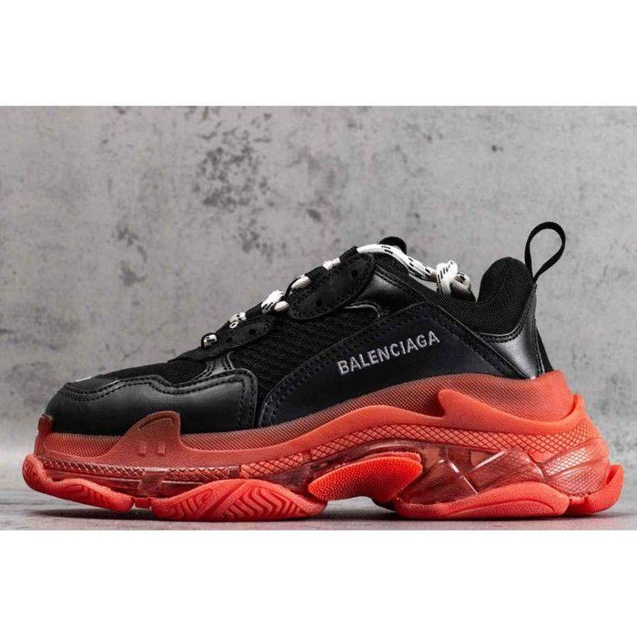 Adidasi Balenciaga Triple S 36 si 39 1/1 negru cu rosu piele