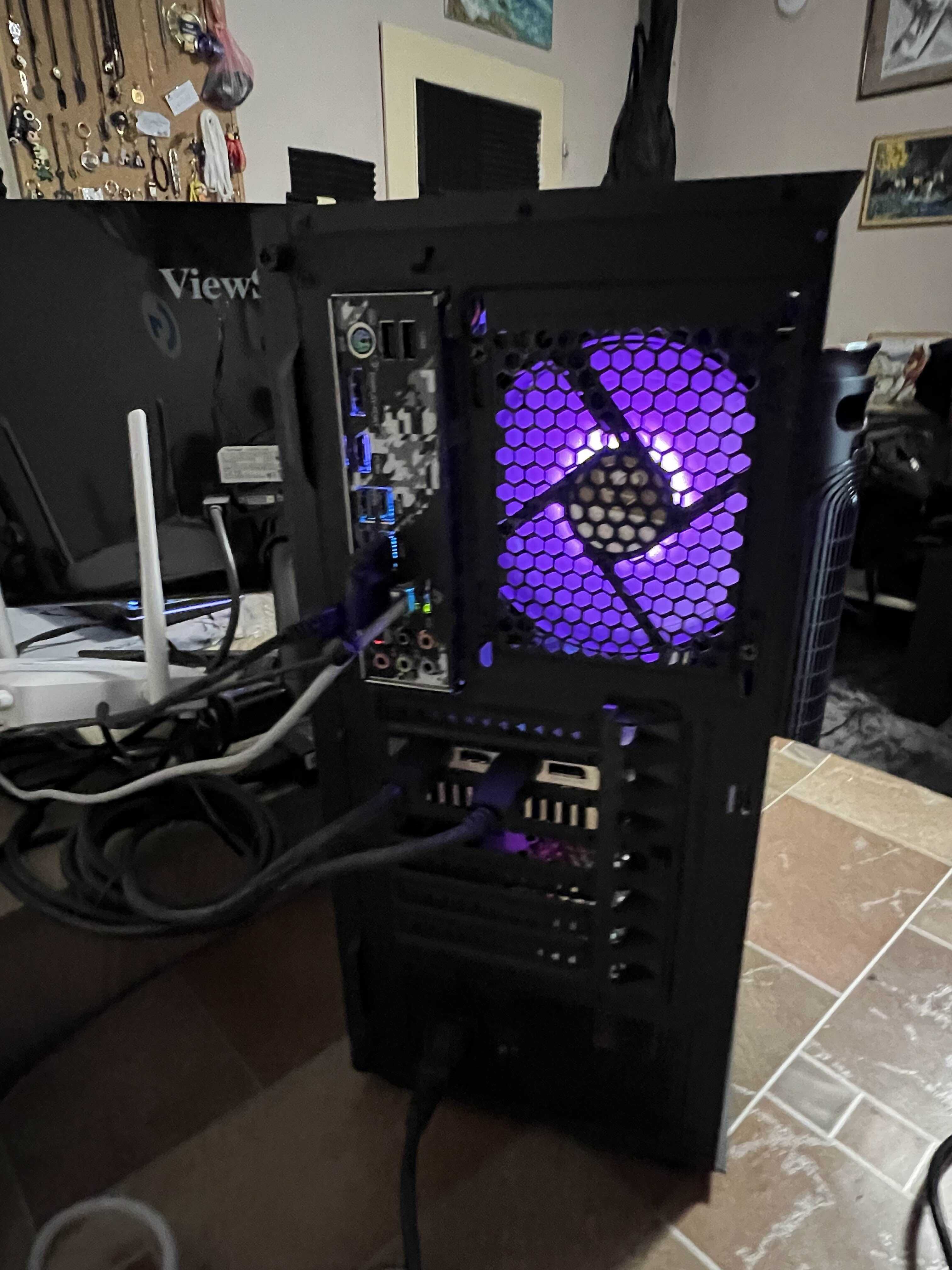 Геймърски компютър с RX 5700 XT + 48GB RAM