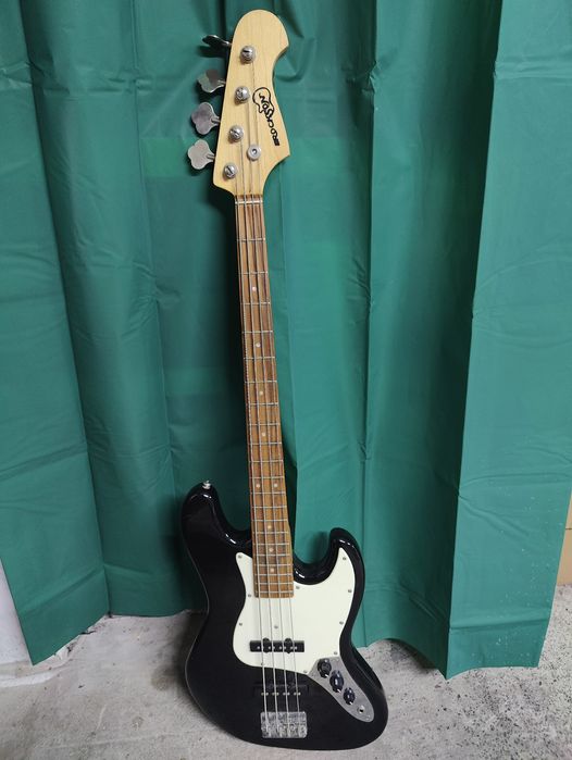 Chitara bass Rockson R-JB99, stare ca nouă