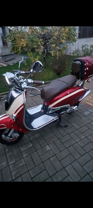 Scuter retro 125 cm an 2019