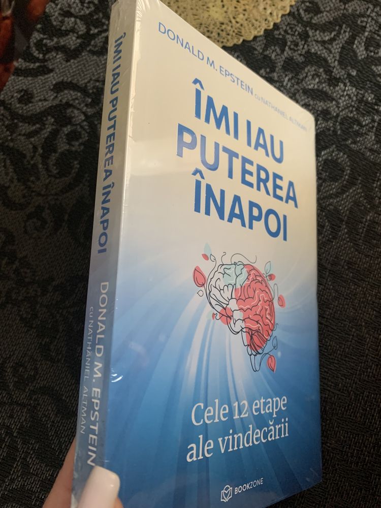 Carte dezvoltare personala “Îmi iau puterea inapoi”